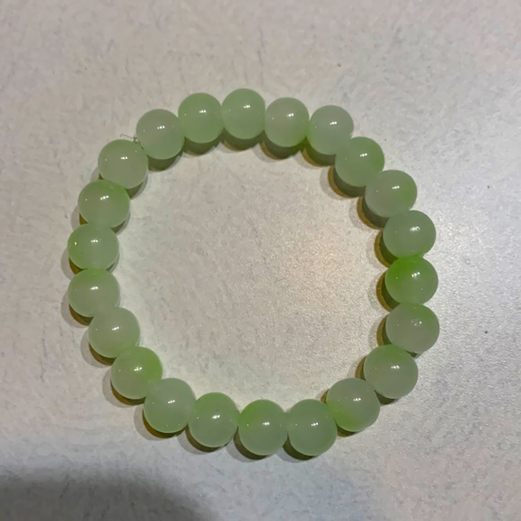 Other - Oral green bracelet